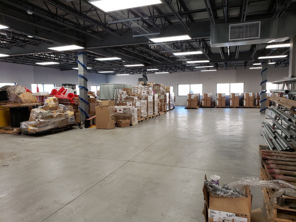 Industrial For Lease: 65 Dartmouth Dr, Auburn, NH 03032